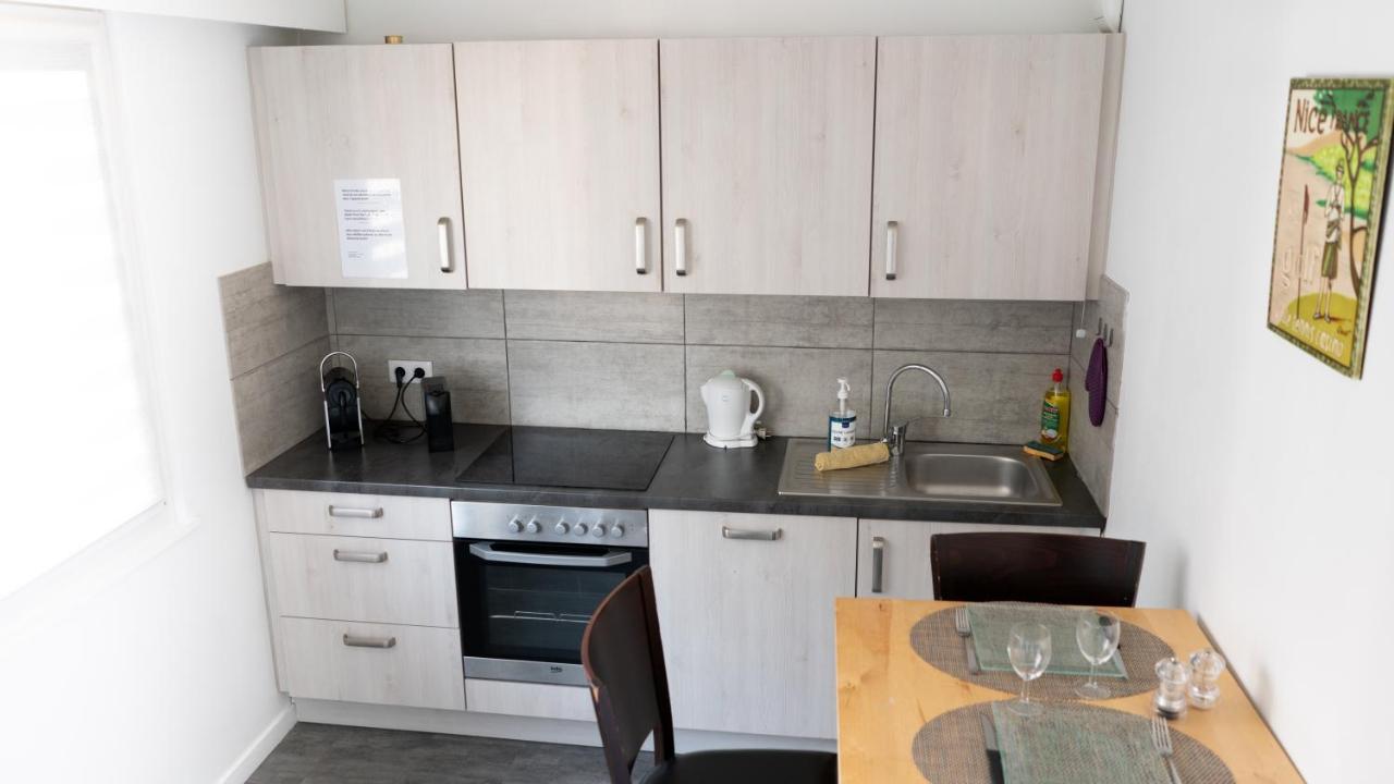 Mama With Aircon Including Parking 2 Cars Apartment Colmar Exterior photo